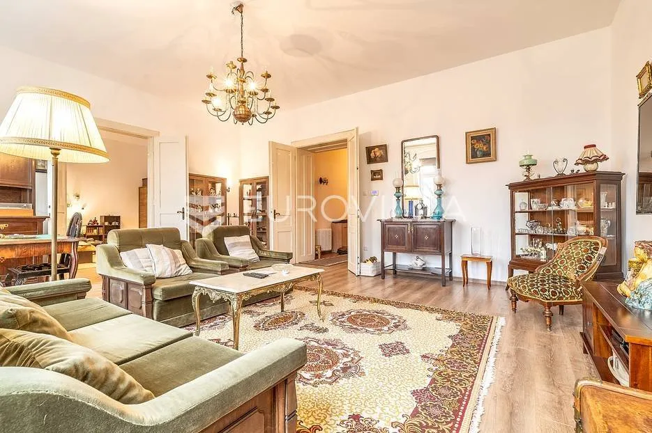 Living Room - Renovated Apartment with Balcony in Zagreb Centre