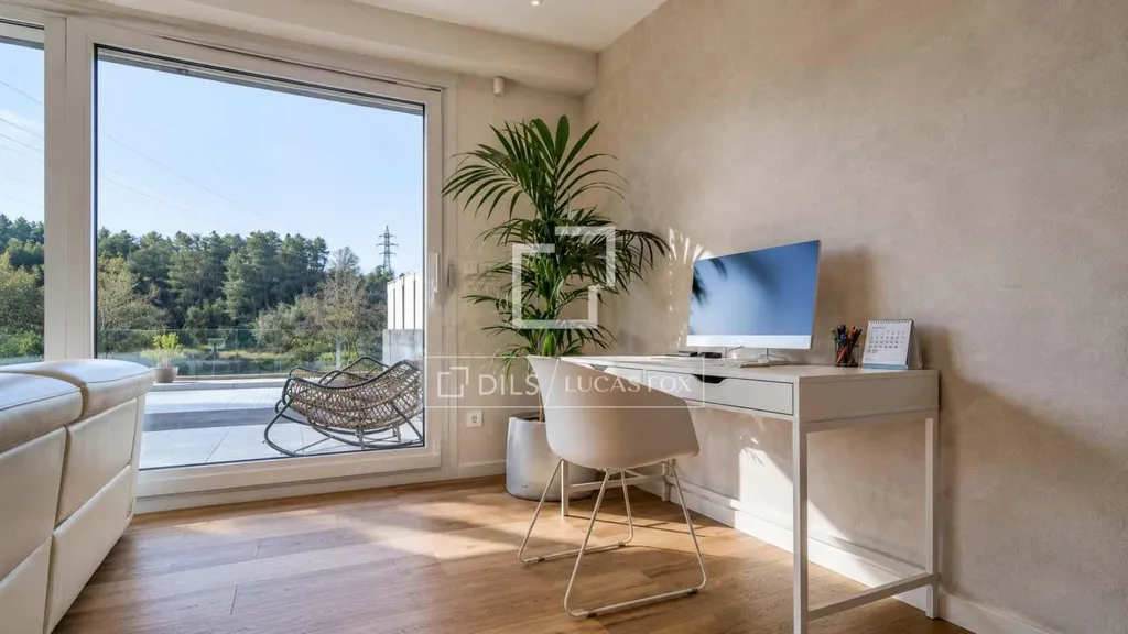 Bureau - Semi-Detached Villa with Pool in Miramon, Donostia