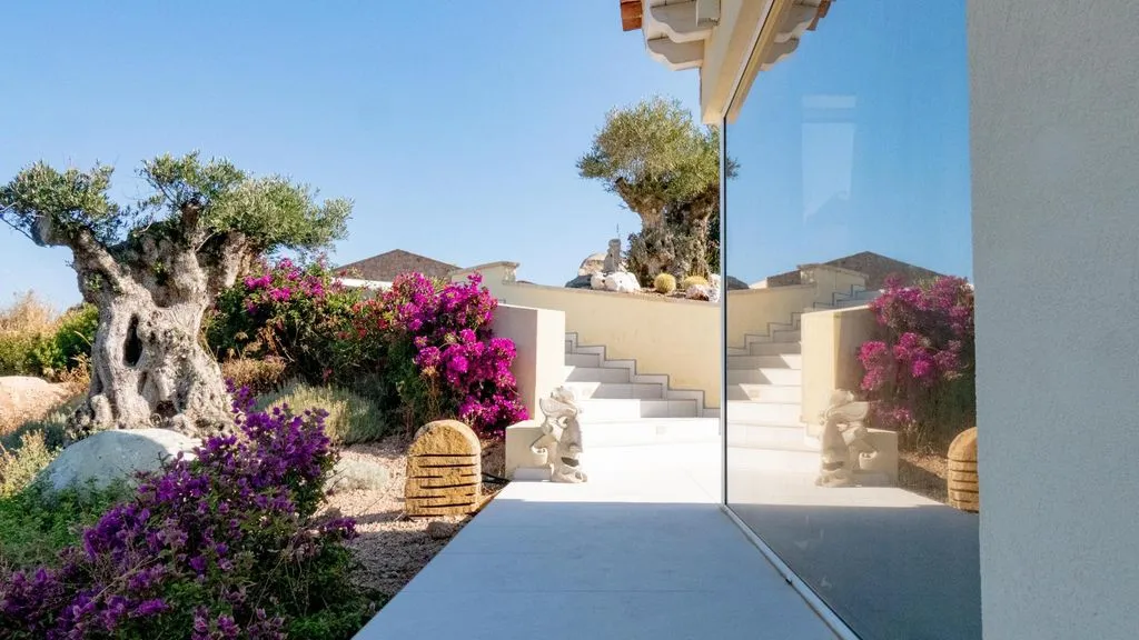 Terrass - Luxury Villa with Infinity Pool in Aglientu