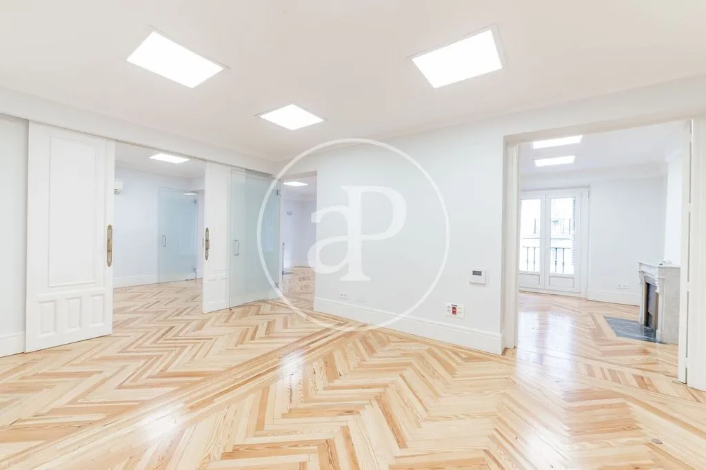 Living Room - Luxury Apartment with Classic Façade in Madrid