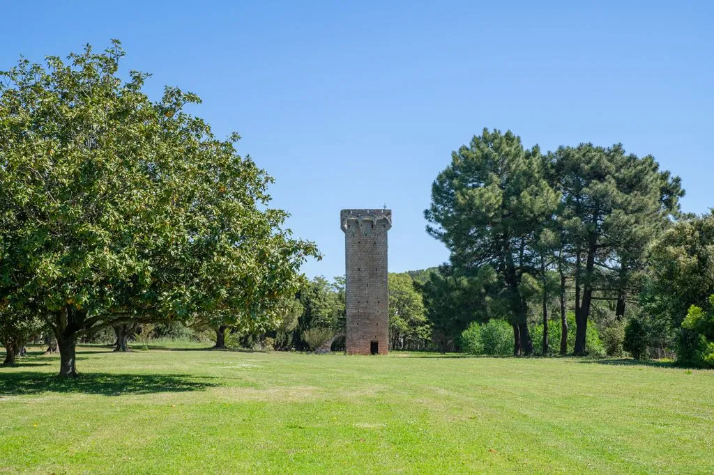 Giardino - Luxury House with Historic Tower in Mont-ras