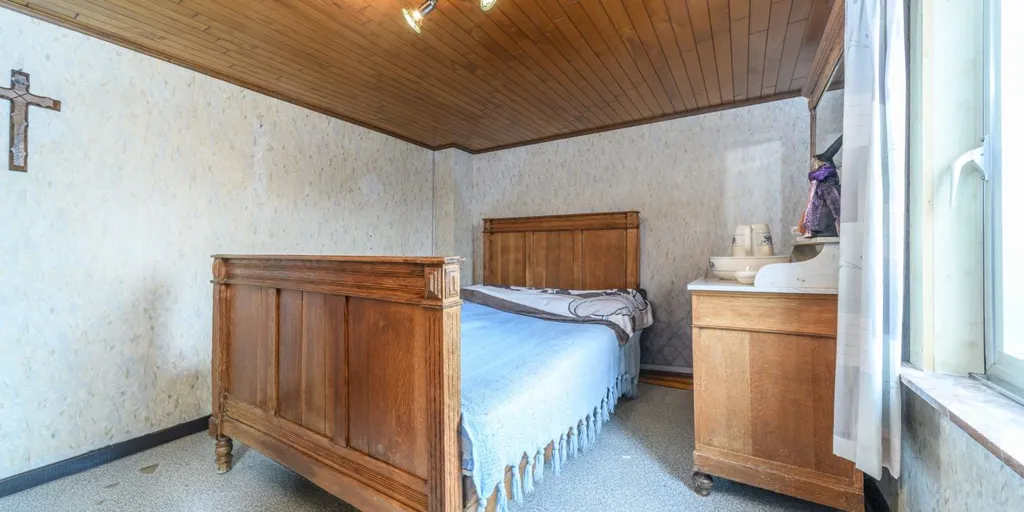 Chambres - Maison à Renover avec Jardin à Heldergem