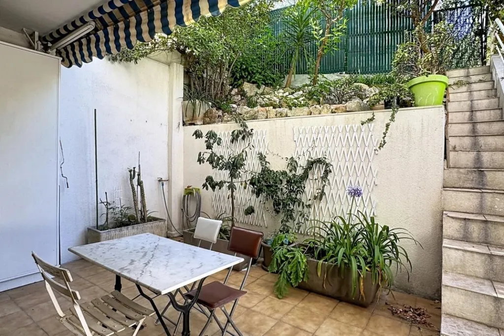 Terrass - Studio with Terrace in Cannes Basse Californie