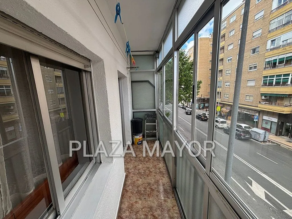 Balcon - Furnished Flat with Balcony in Rollo