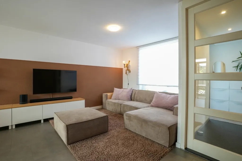 Elutuba - Twin-Home with Garden in Amstenrade