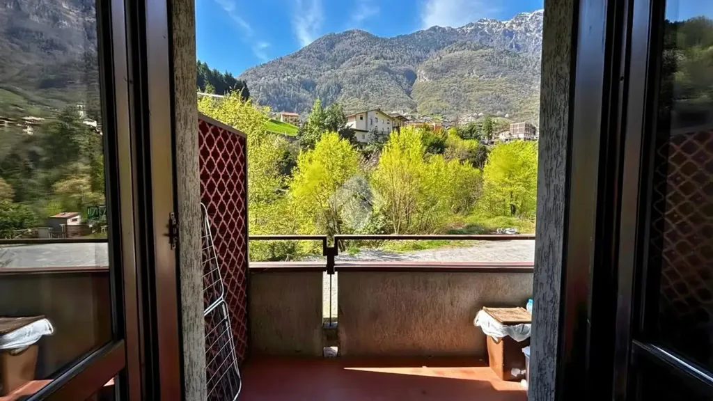 Balcon - Ground Floor Apartment with Balcony near Terme