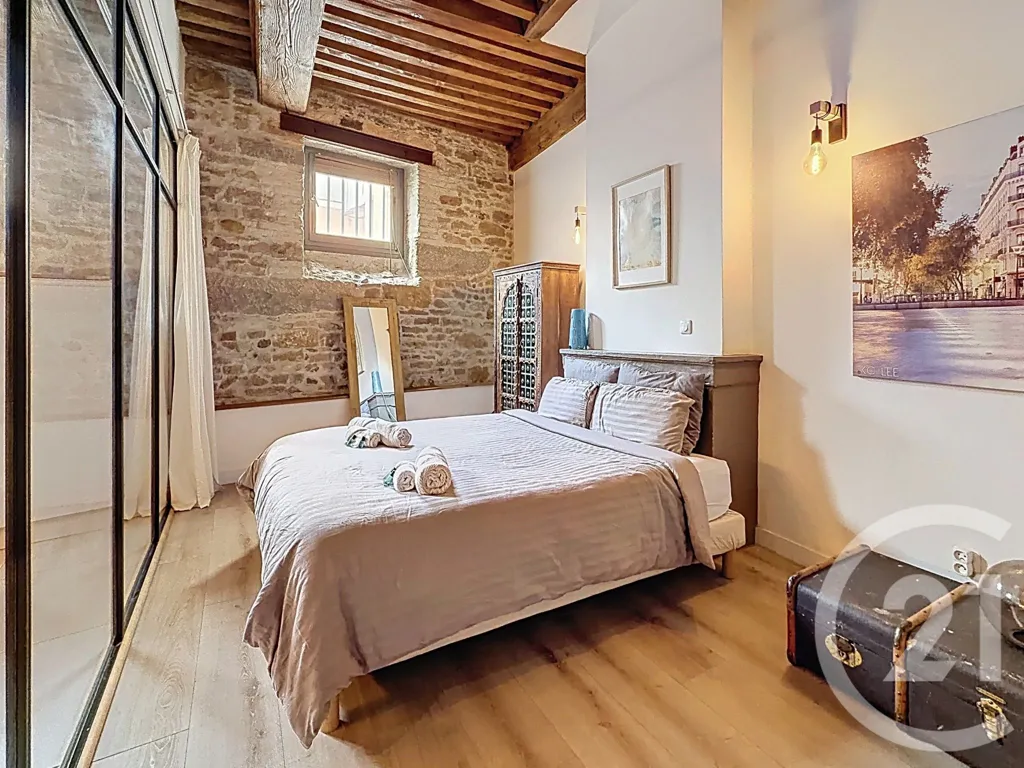 Chambres - Appartement Rénové par Architecte avec Jardin à Lyon 2e