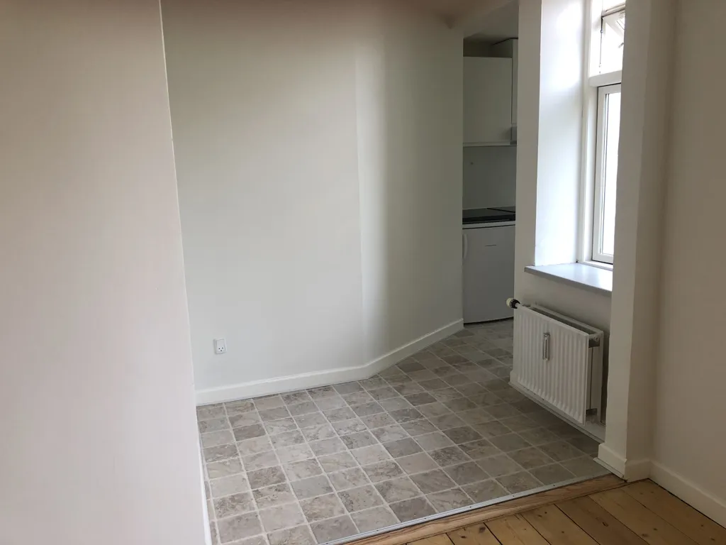 Pièces - 2-Bedroom Flat with Garden in Horsens