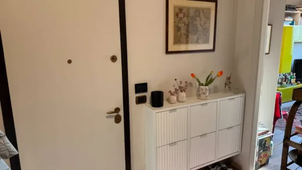 hallway_entrance