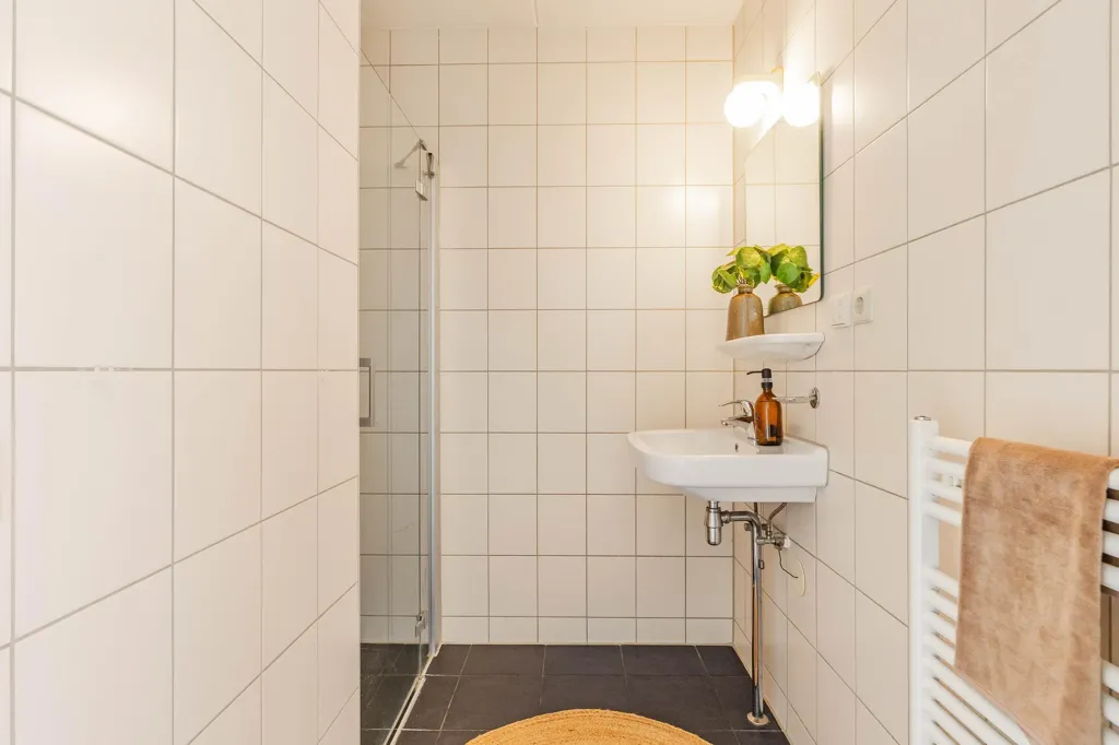 Salles de bain - Apartment with Balcony in Diemen