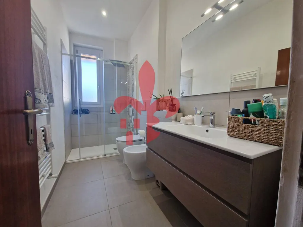 Salles de bain - 5-Room Apartment with Balcony in Florence