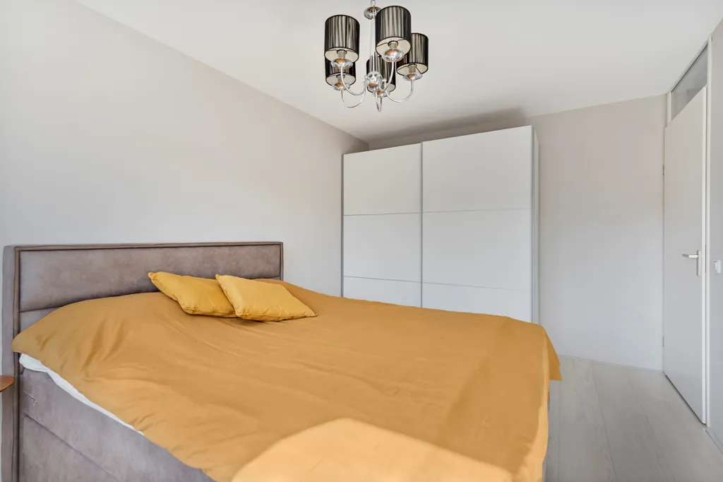 Chambres - Semi-detached House with Garden in Almere