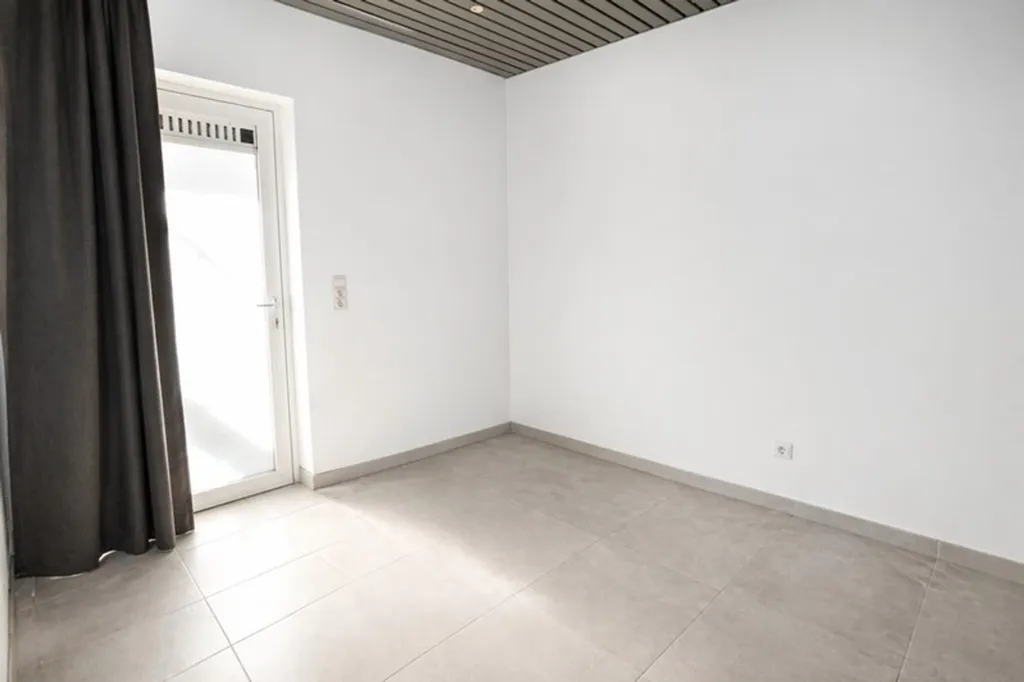other_room