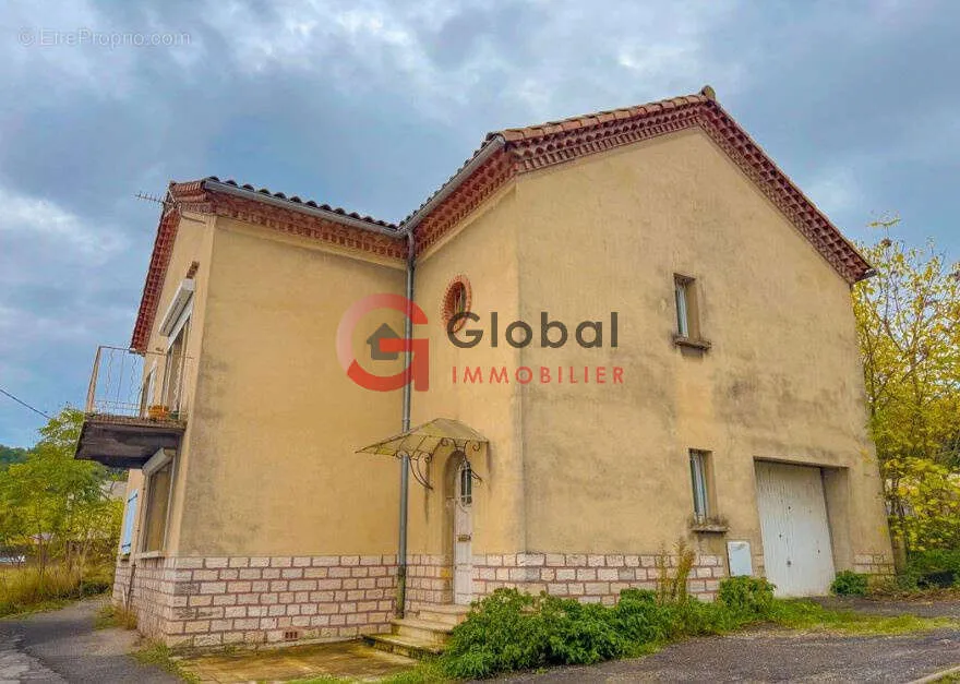Välivaade - Dual-Occupancy House with Professional Use in City Centre