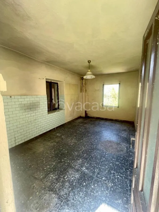 Toad - Rustic Property with Private Garden in Paesana