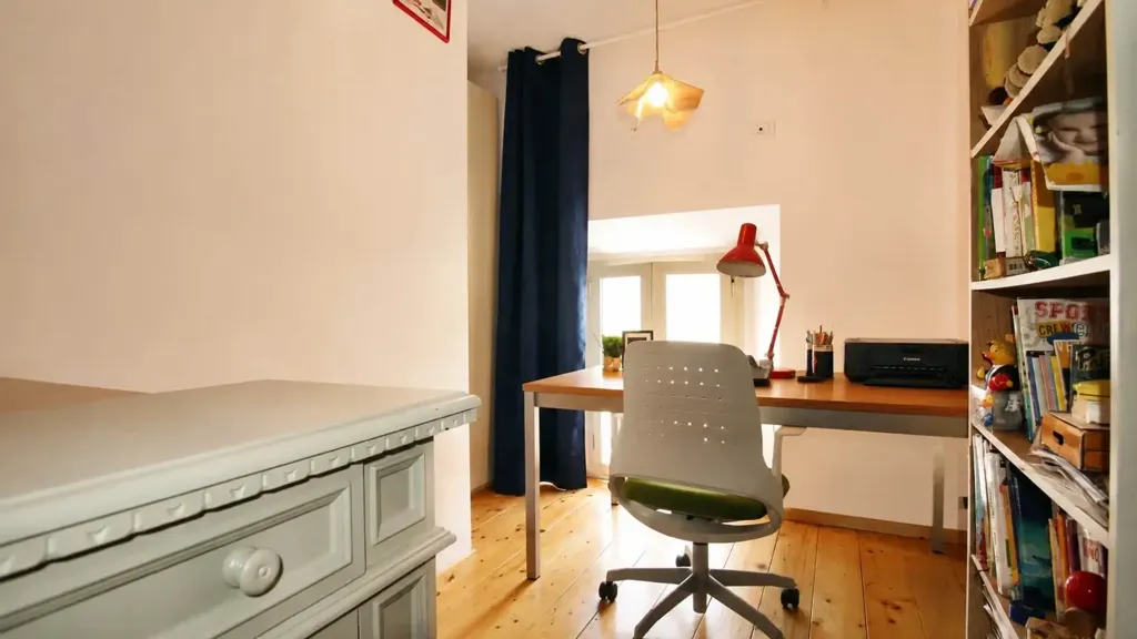 Bureau - Rustic Terraced House with Sea Proximity in Rosignano
