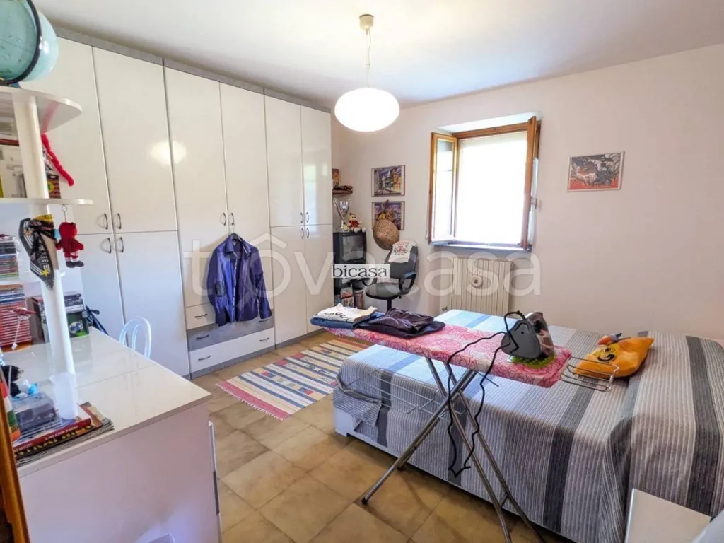 Magamistoad - Apartment with Hill View in Mombaroccio