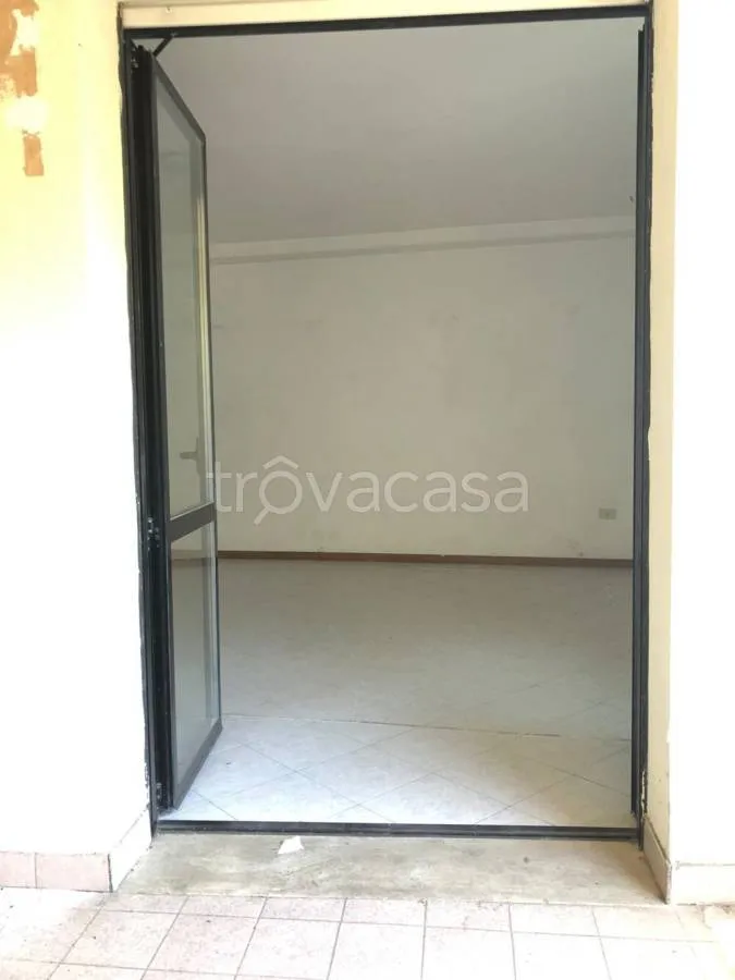 hallway_entrance