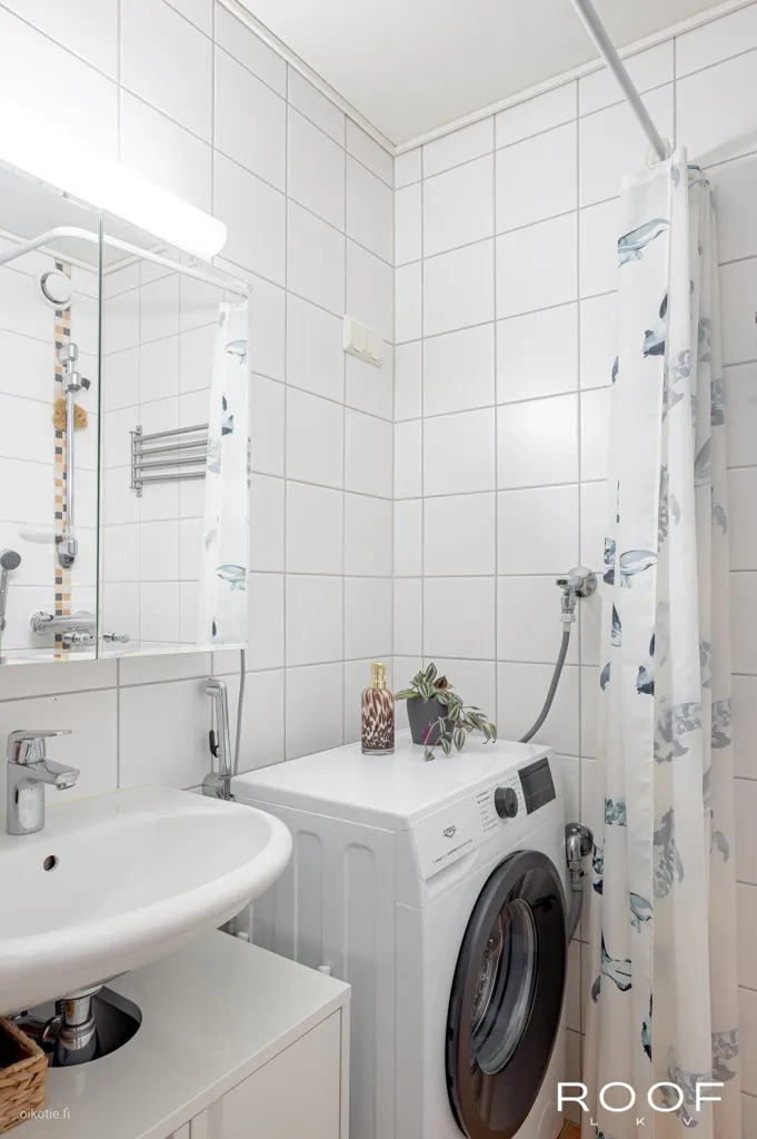 Salles de bain - Apartment with District Heating in Helsinki Old Town