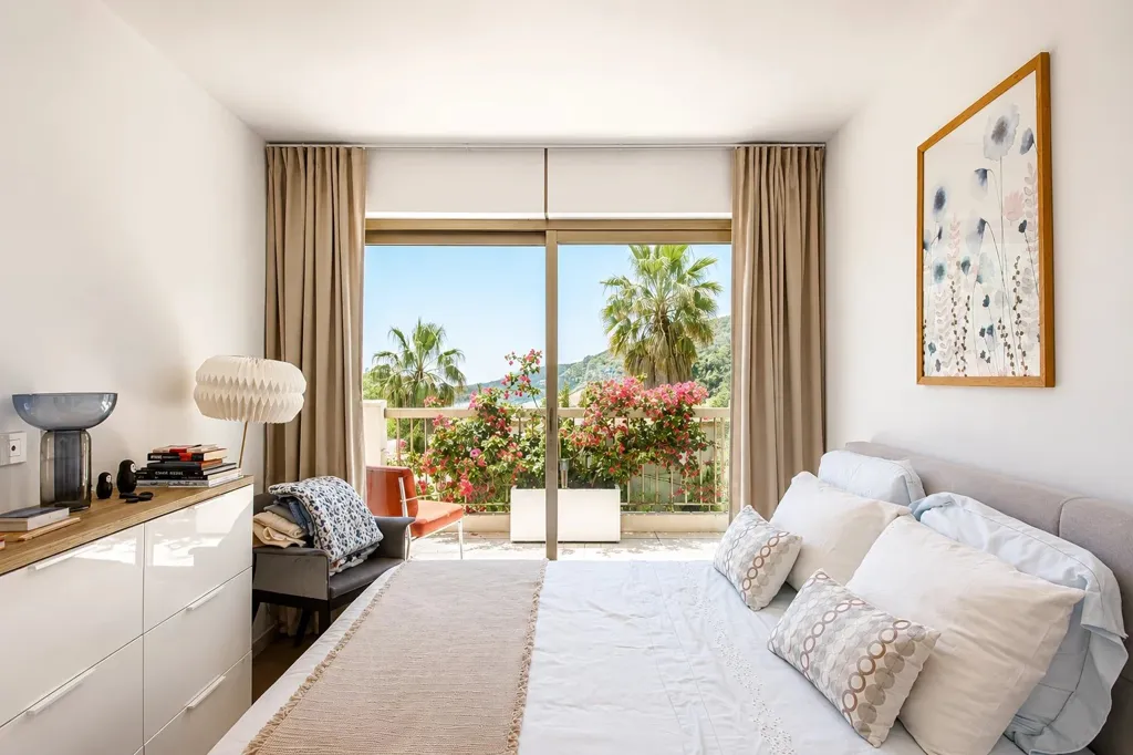 Bedrooms - Penthouse with Sea View in Èze Village