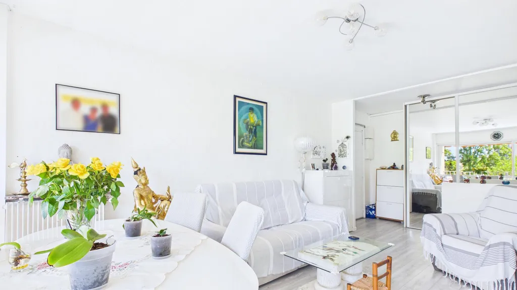 Séjour - Appartement avec Balcon à Chevilly-Larue