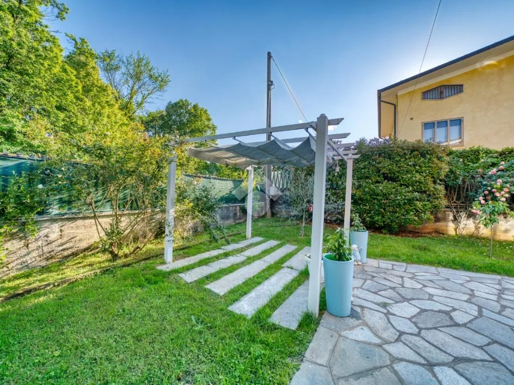 Jardin - Panoramic Villa with Pool in Reano