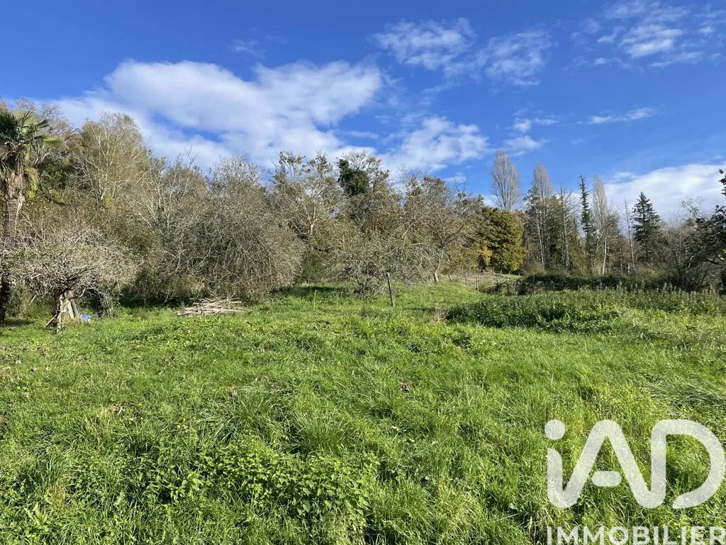 Jardin - Terrain Constructible à Monein avec Déclaration Préalable