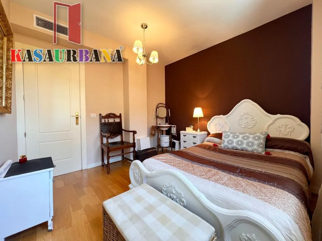 Magamistoad - Terraced House with Pool in Hospital
