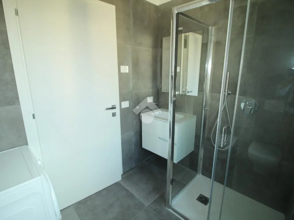 Salles de bain - Modernised 2-Bedroom in Central Bergamo