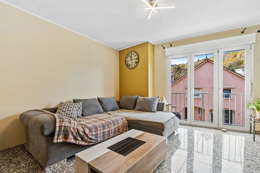 Séjour - Appartement 5 Pièces avec Balcon à Rodange