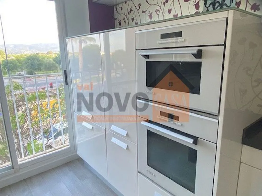 Cuisine - 3-Bed Apartment with Garage in Benipeixcar