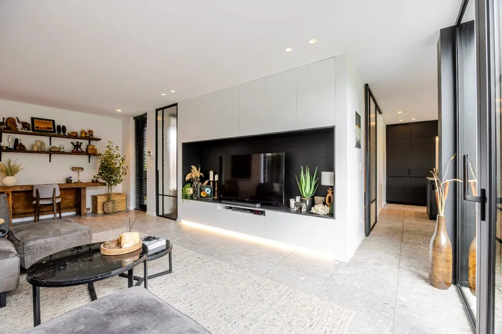 Elutuba - Luxury Villa with Garden in Lint