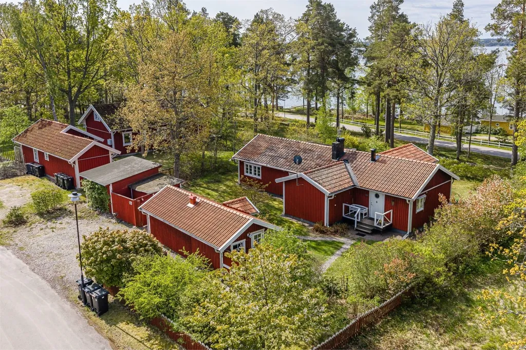 4-toaline maja asukohas Västerviks kommun