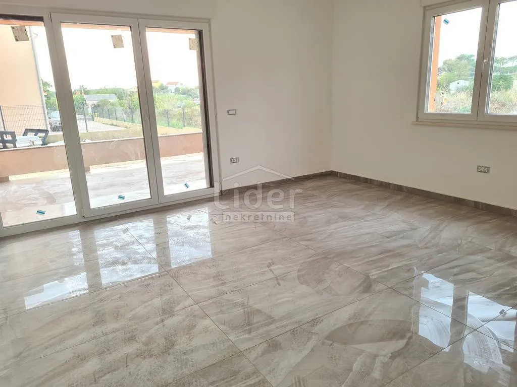 Living Room - Two-Storey Apartment with Terrace in Banjol, Rab