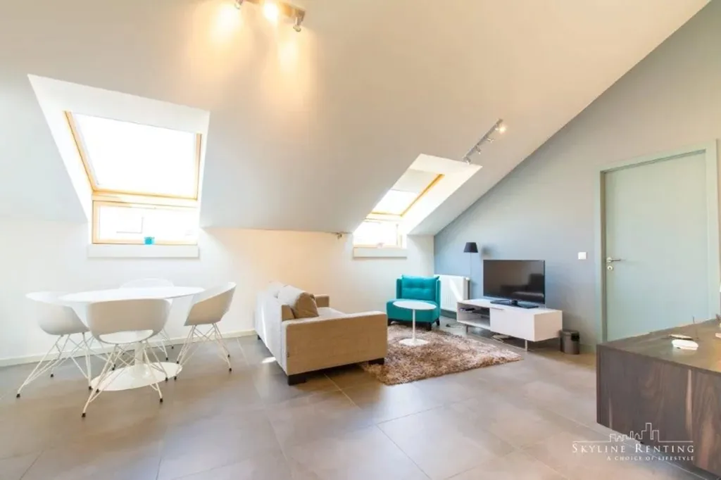 Séjour - Appartement Meublé avec Ascenseur à Ixelles