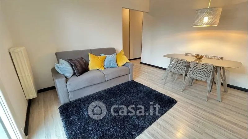 Elutuba - Fully Rented Triplex in Via Allegri, Modena
