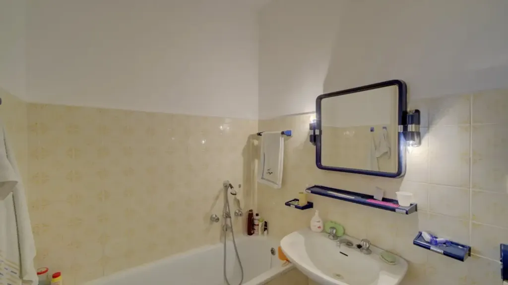 Vannitoad - Spacious Duplex with Pools in Rapallo