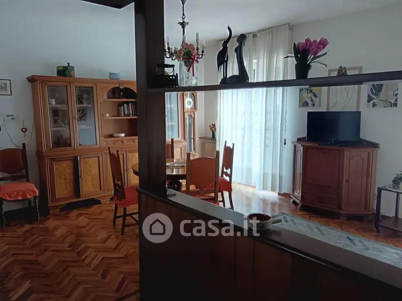 Séjour - Furnished Flat with Balcony in Bergamo