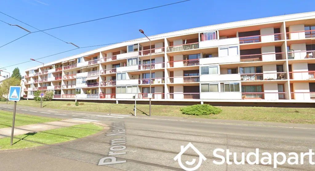 Exterior - Shared Flat with Terrace in Central Location