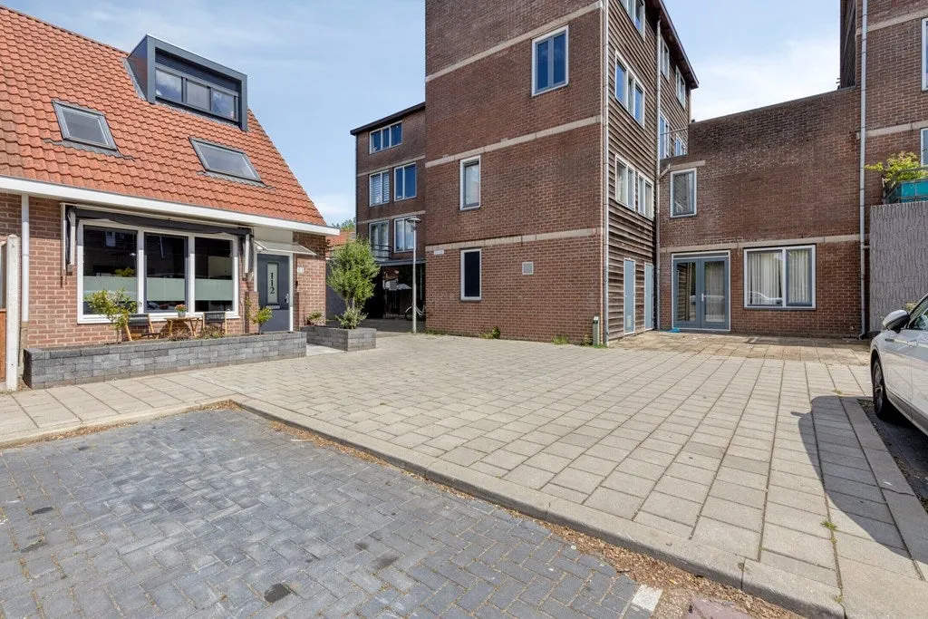 5-toaline maja asukohas Capelle aan den IJssel