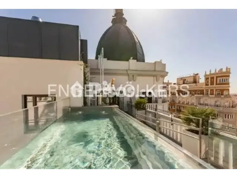 Terrazza - Luxury Apartment with Rooftop Pool in Gran Vía