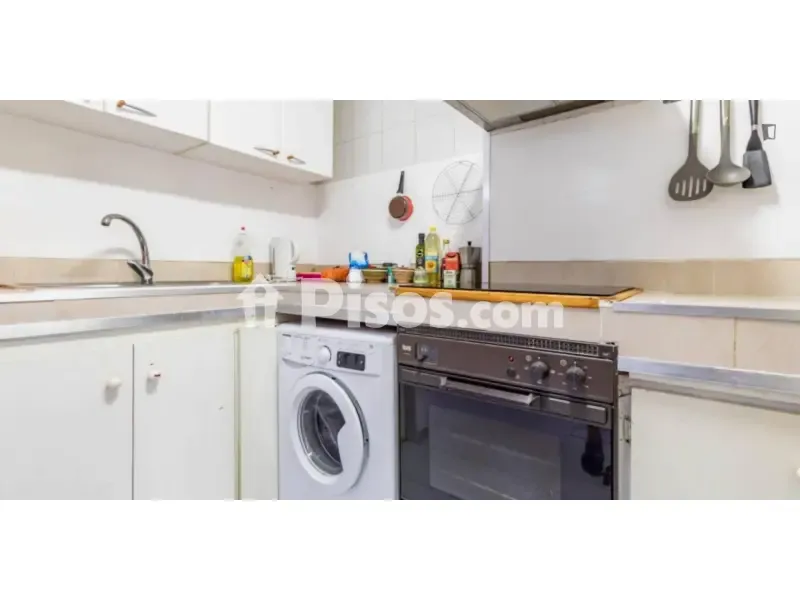Cuisine - Apartment with Balconies in Valencia's Historic Centre