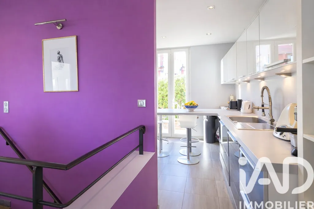Esik - Character Villa with Pool in Antibes