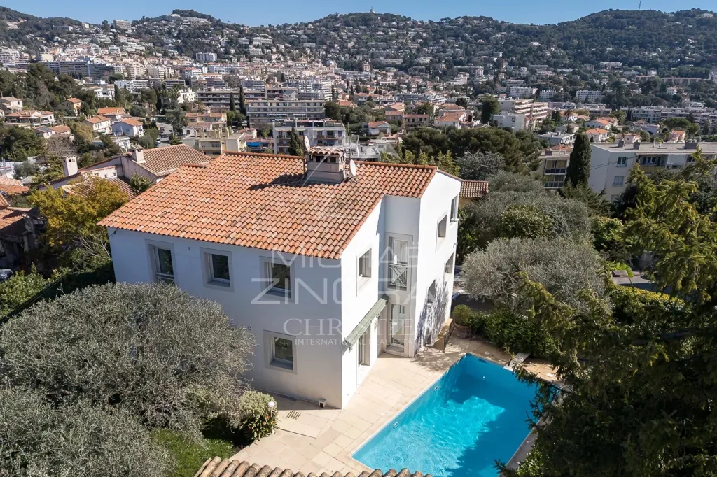 Õhuvaade - Modernised Provençal Villa with Sea View in Cannes