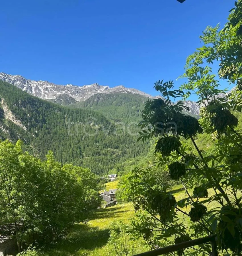 Rõdu - Rustic House with Open View in Acceglio
