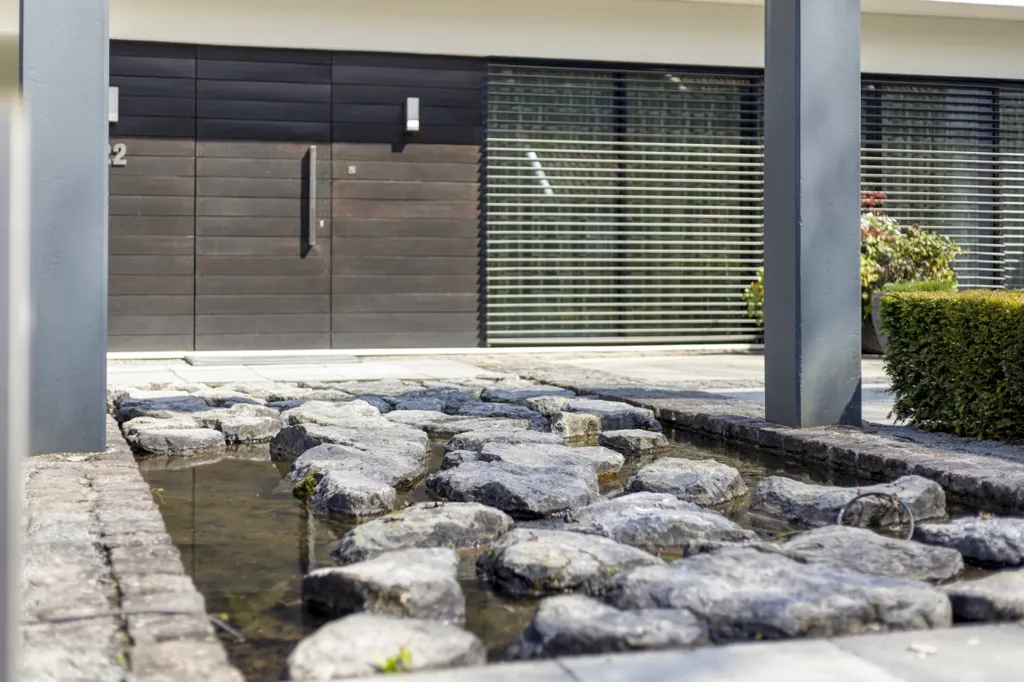 Jardin - Dual Living Villa with Spa in Borne
