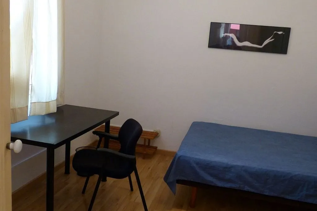 Magamistoad - Furnished Flat with Balcony in El Born
