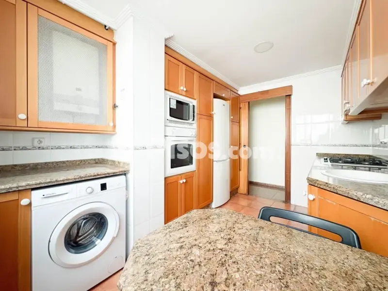 Köök - Apartment with Balcony and Rooftop Access in Ruzafa