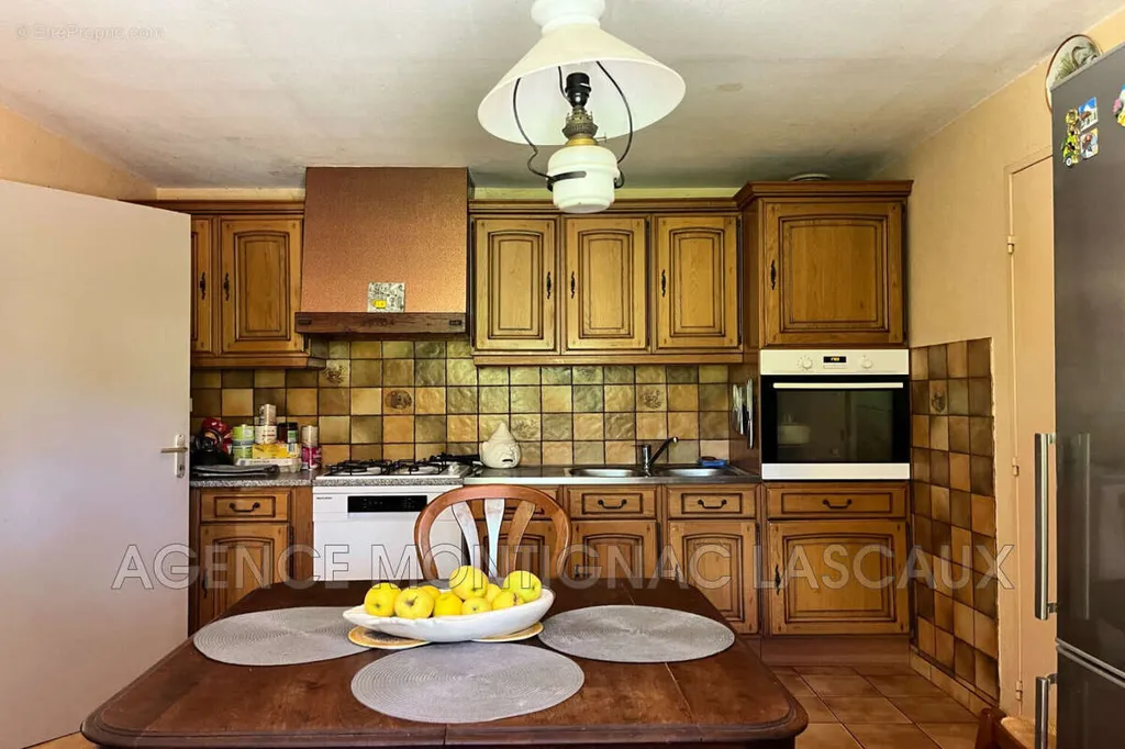Cuisine - Bungalow avec jardin à Montignac