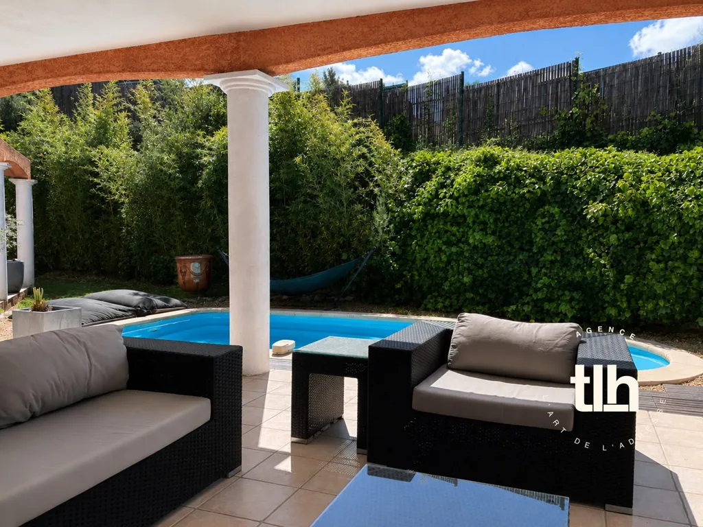 Piscine - Villa avec piscine et jardin à Prades-le-Lez